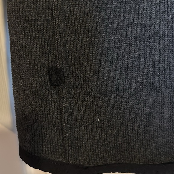 Lululemon Its Fleecing Cold women’s gray pullover hoodie size 6 - Picture 6 of 8